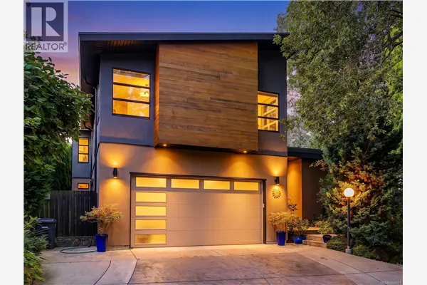 1047 San Marino Cres