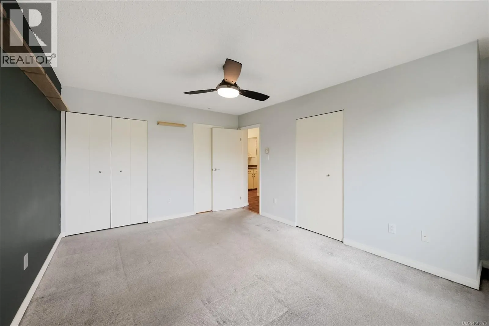 403 859 Carrie St