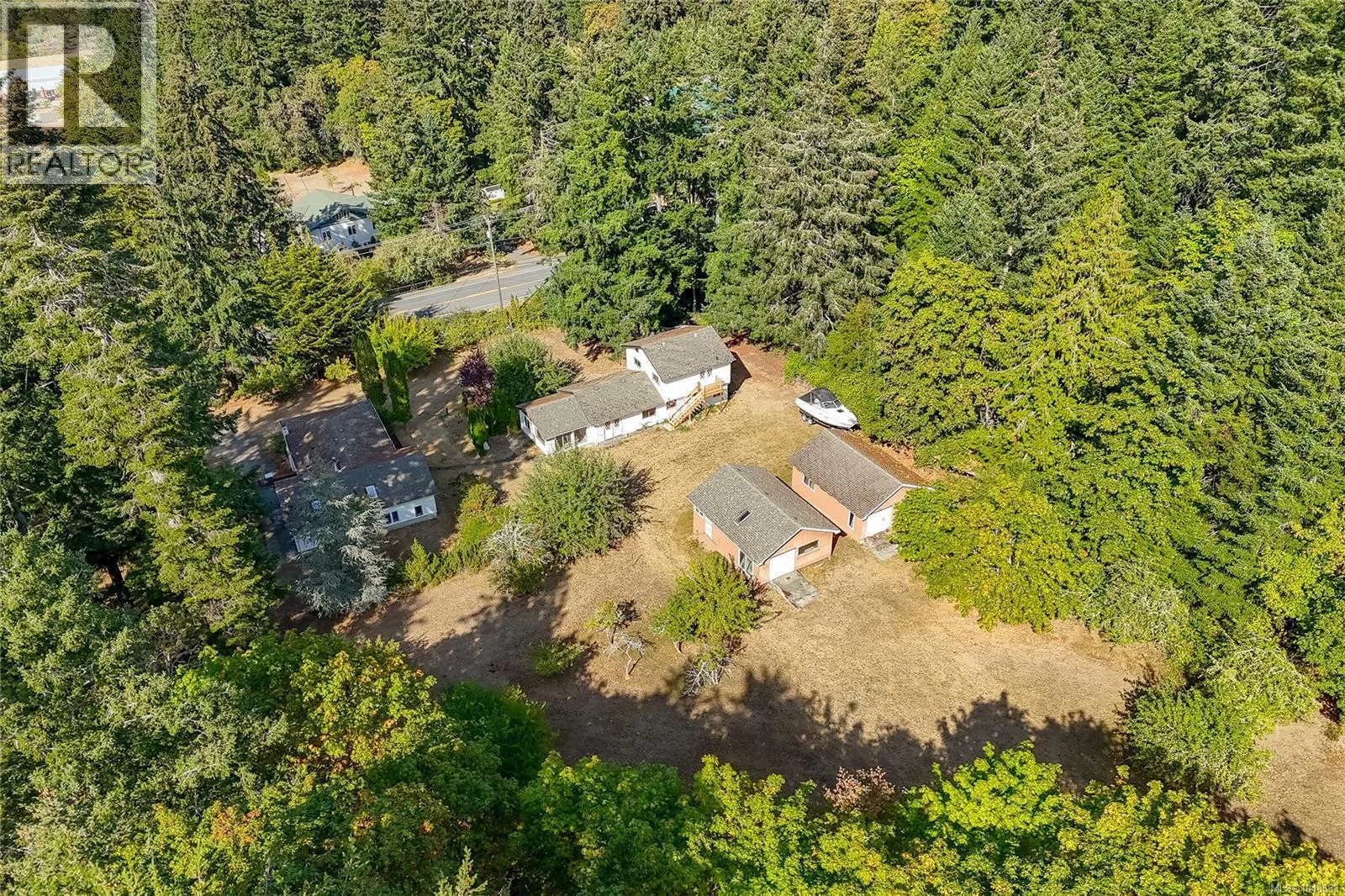 1475 McTavish Rd