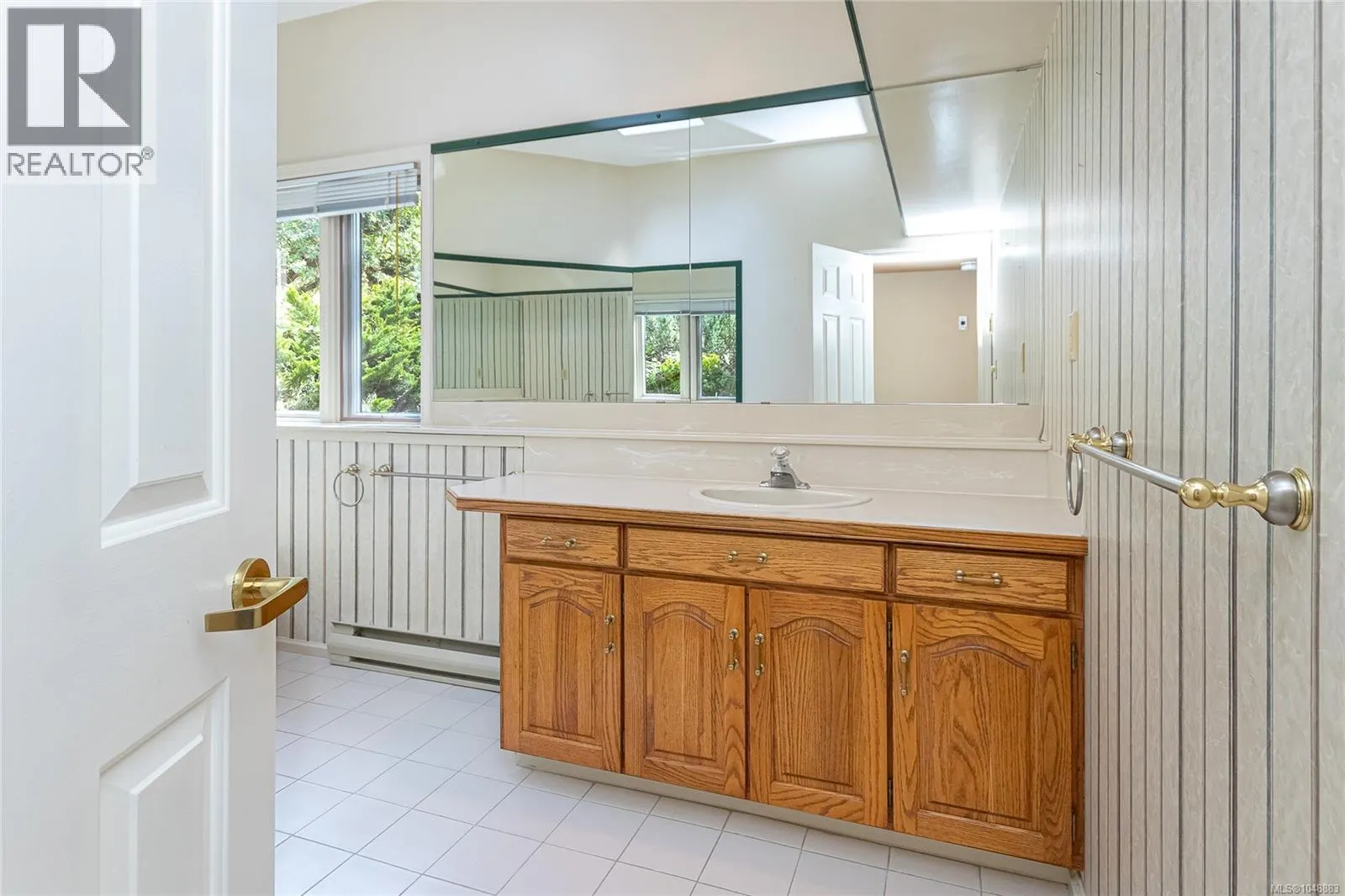 1475 McTavish Rd