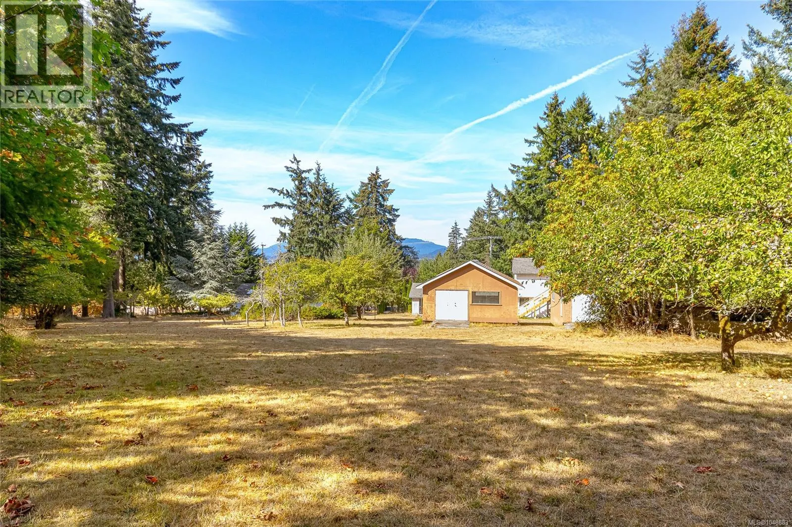 1475 McTavish Rd