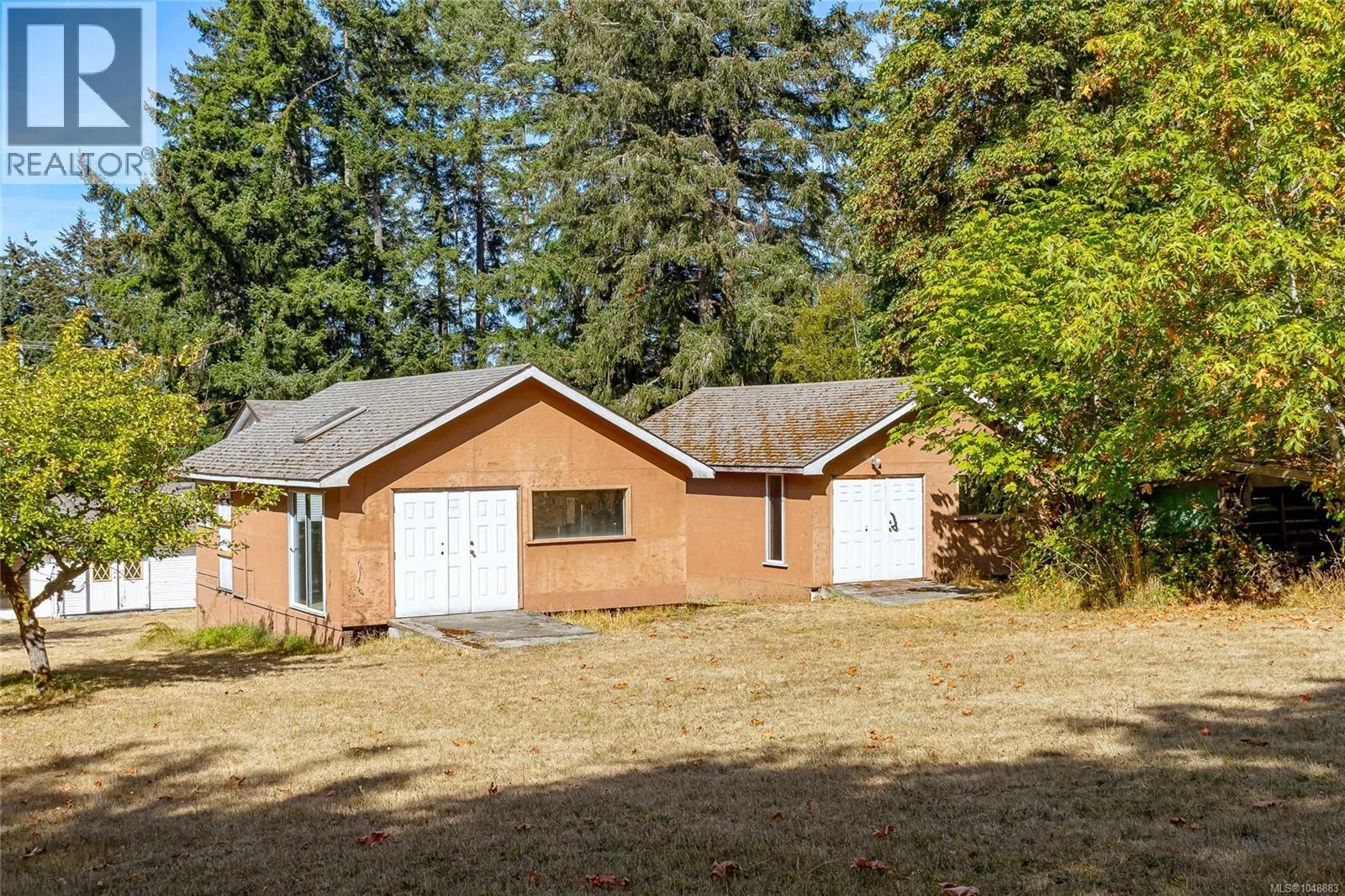 1475 McTavish Rd