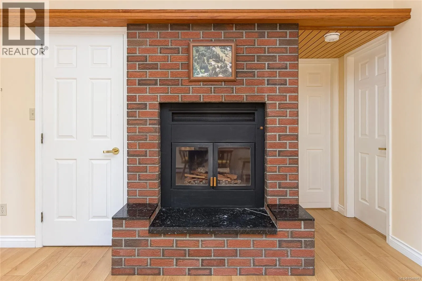 1475 McTavish Rd
