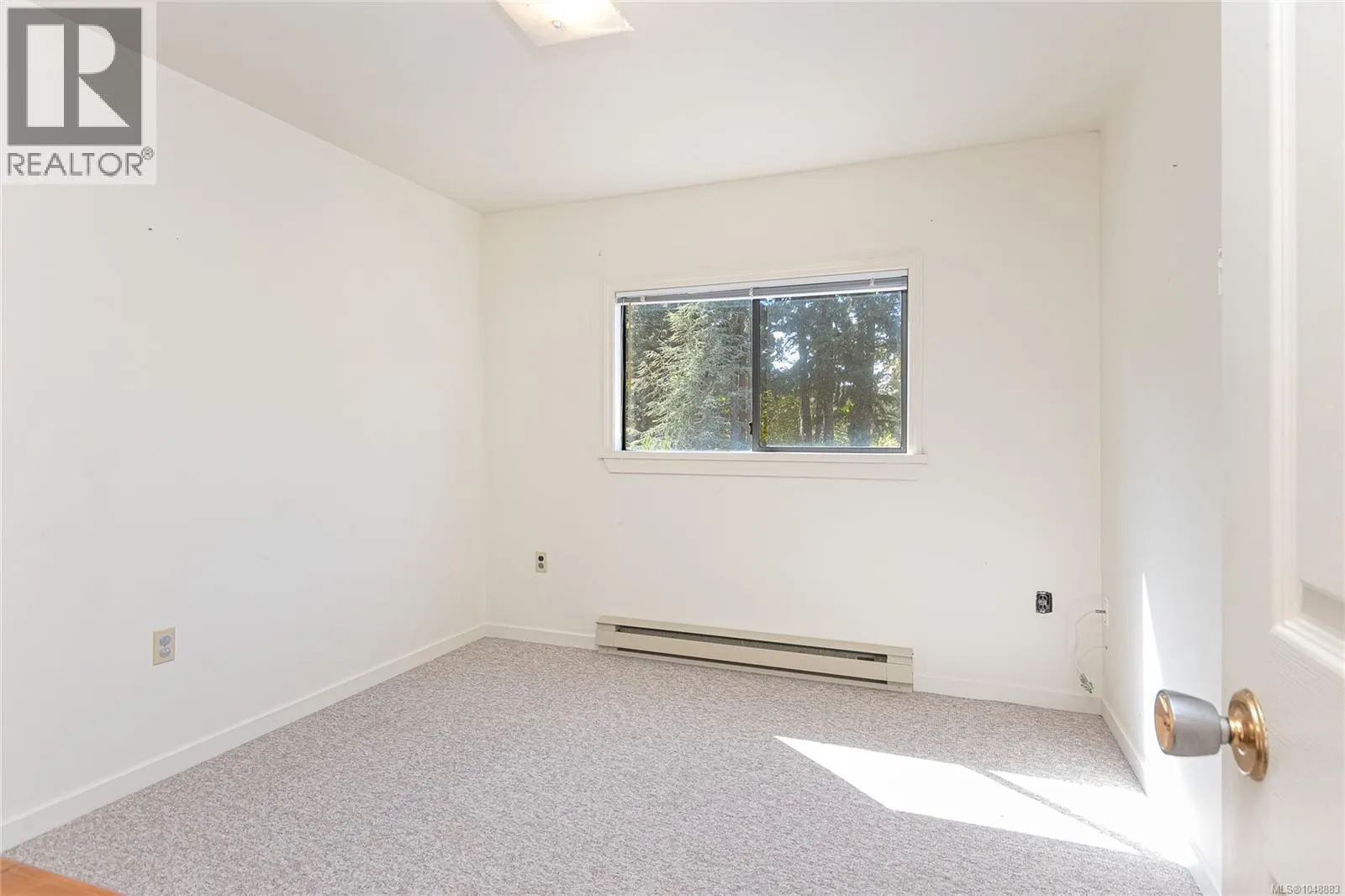 1475 McTavish Rd