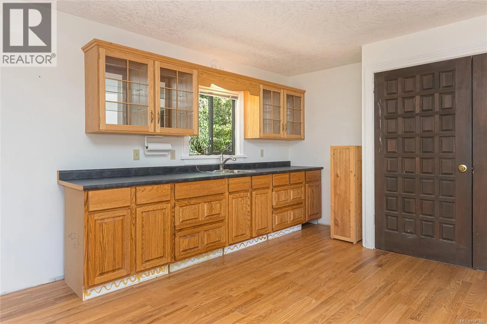 1475 McTavish Rd