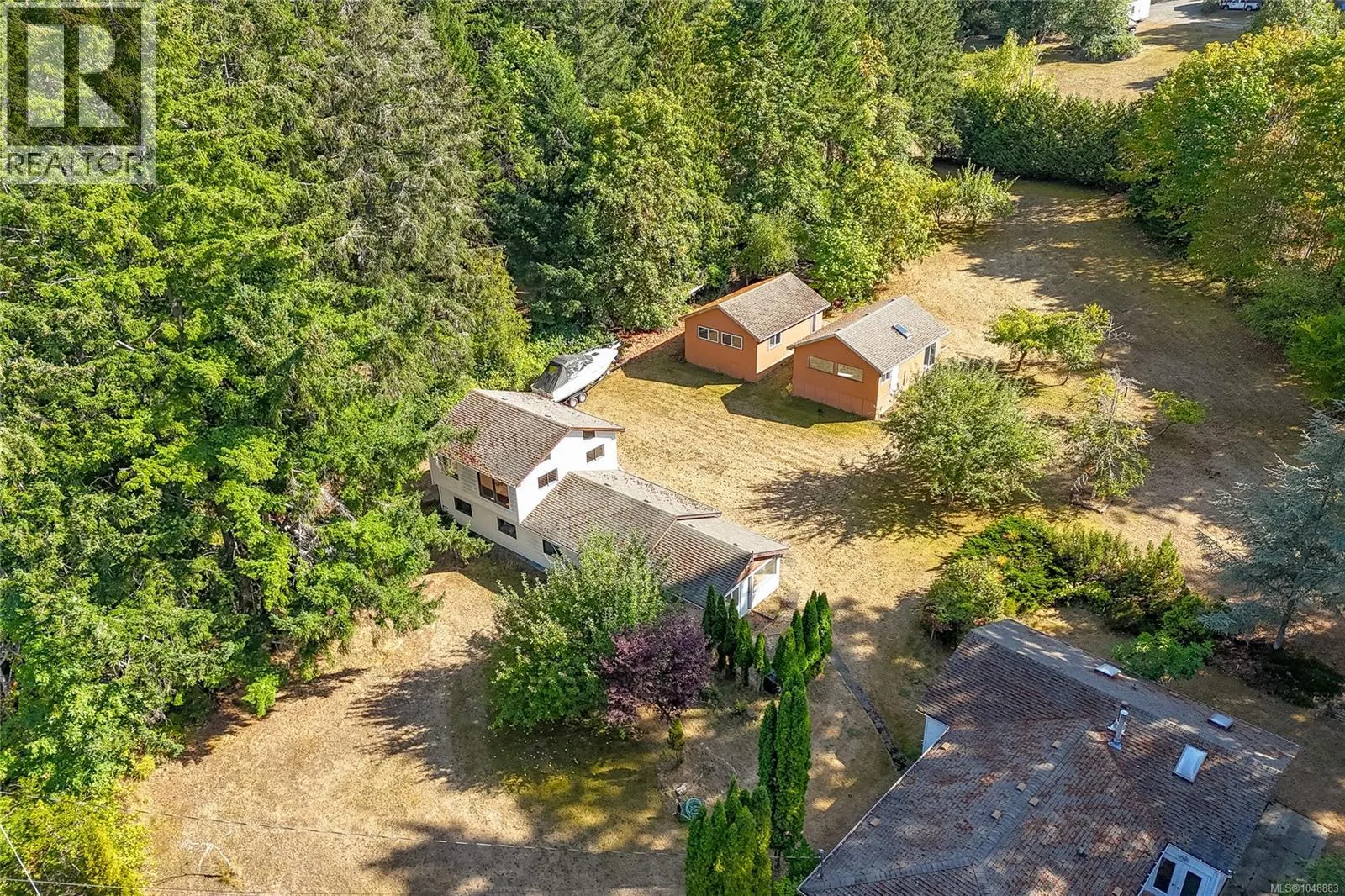 1475 McTavish Rd