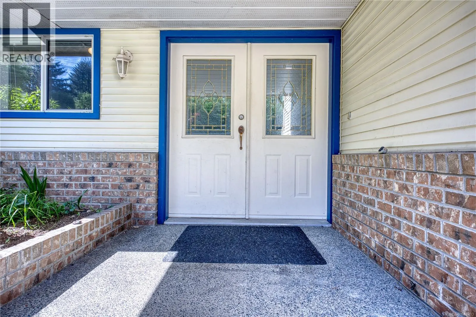 395 Woodley Rd