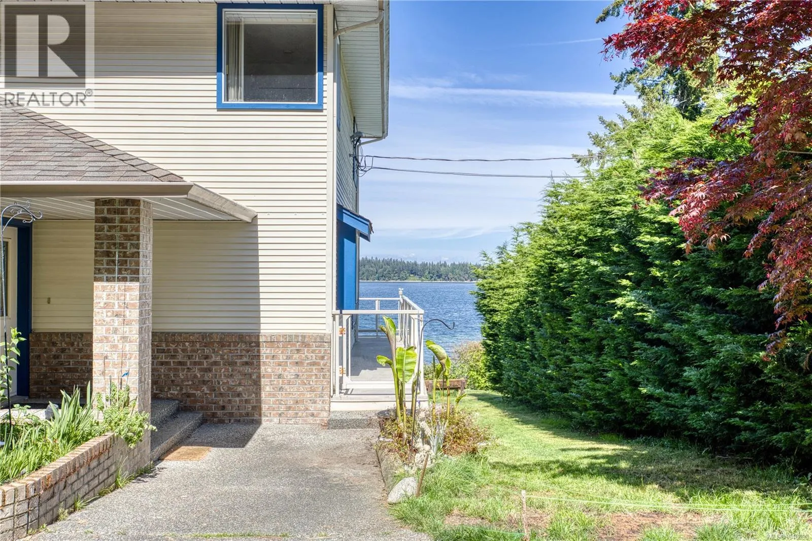 395 Woodley Rd