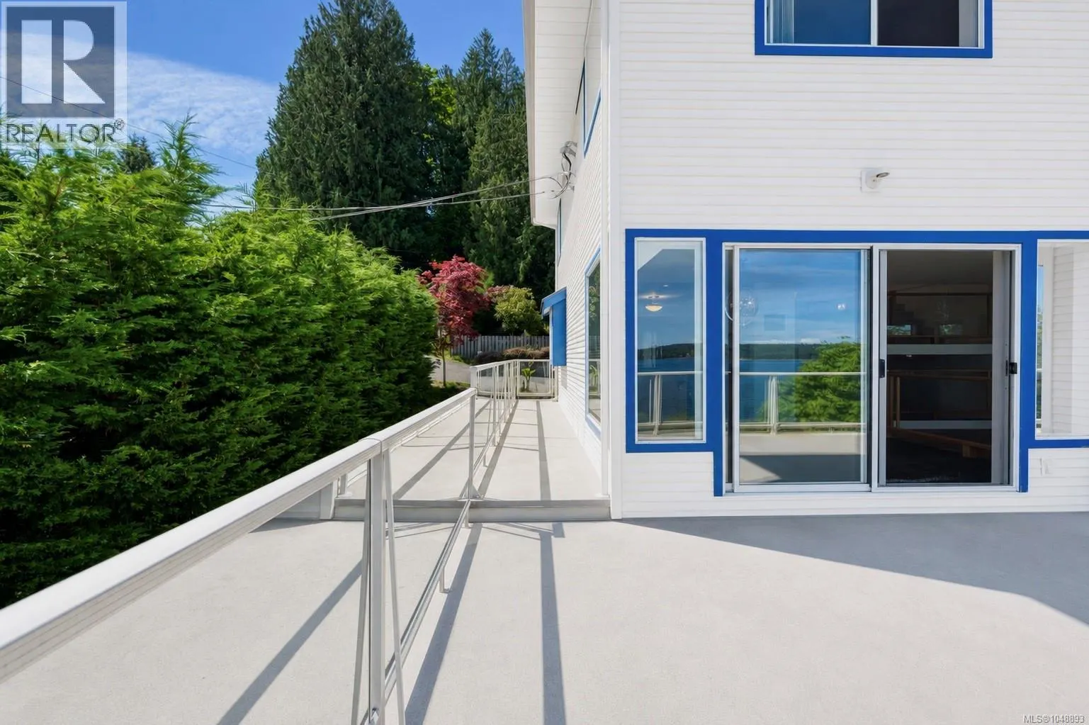 395 Woodley Rd