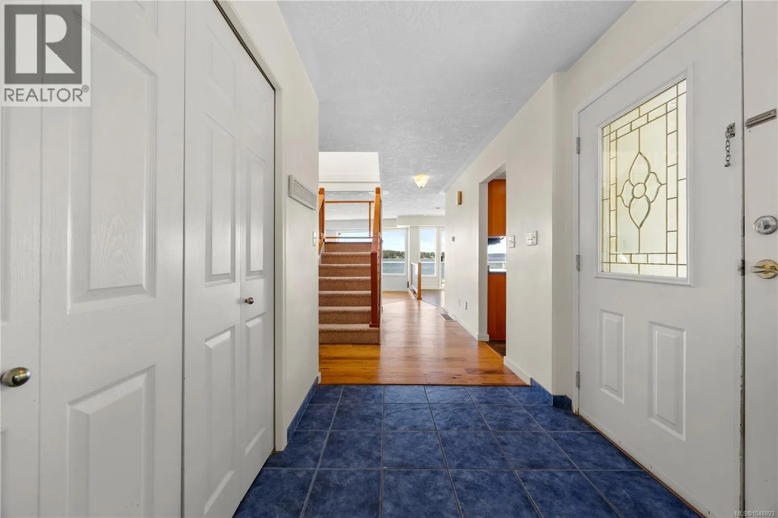 395 Woodley Rd