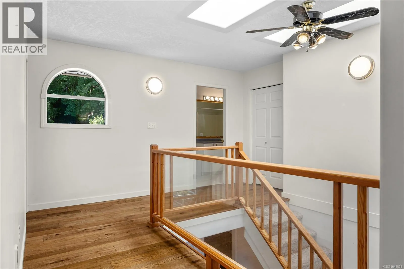 395 Woodley Rd