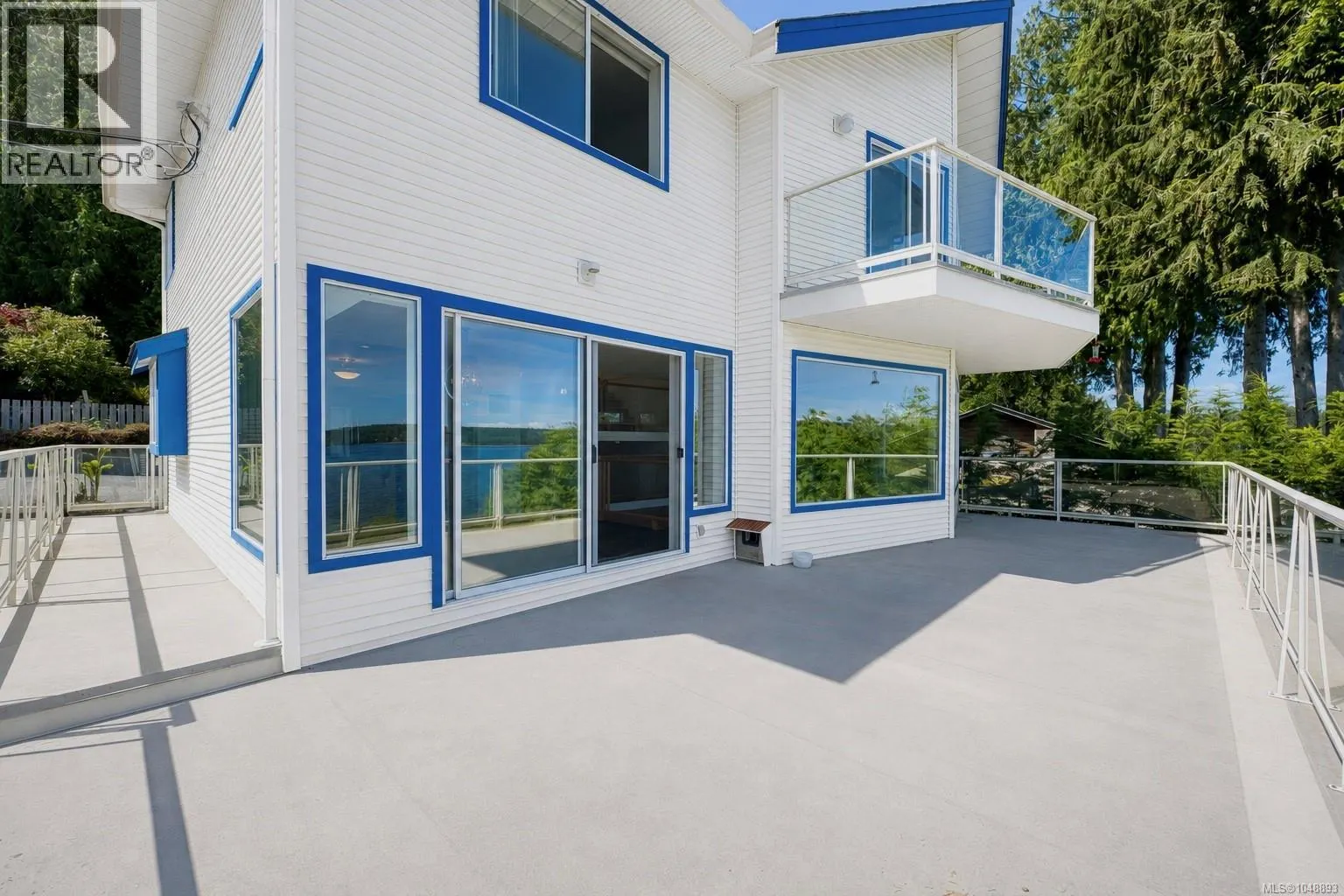 395 Woodley Rd