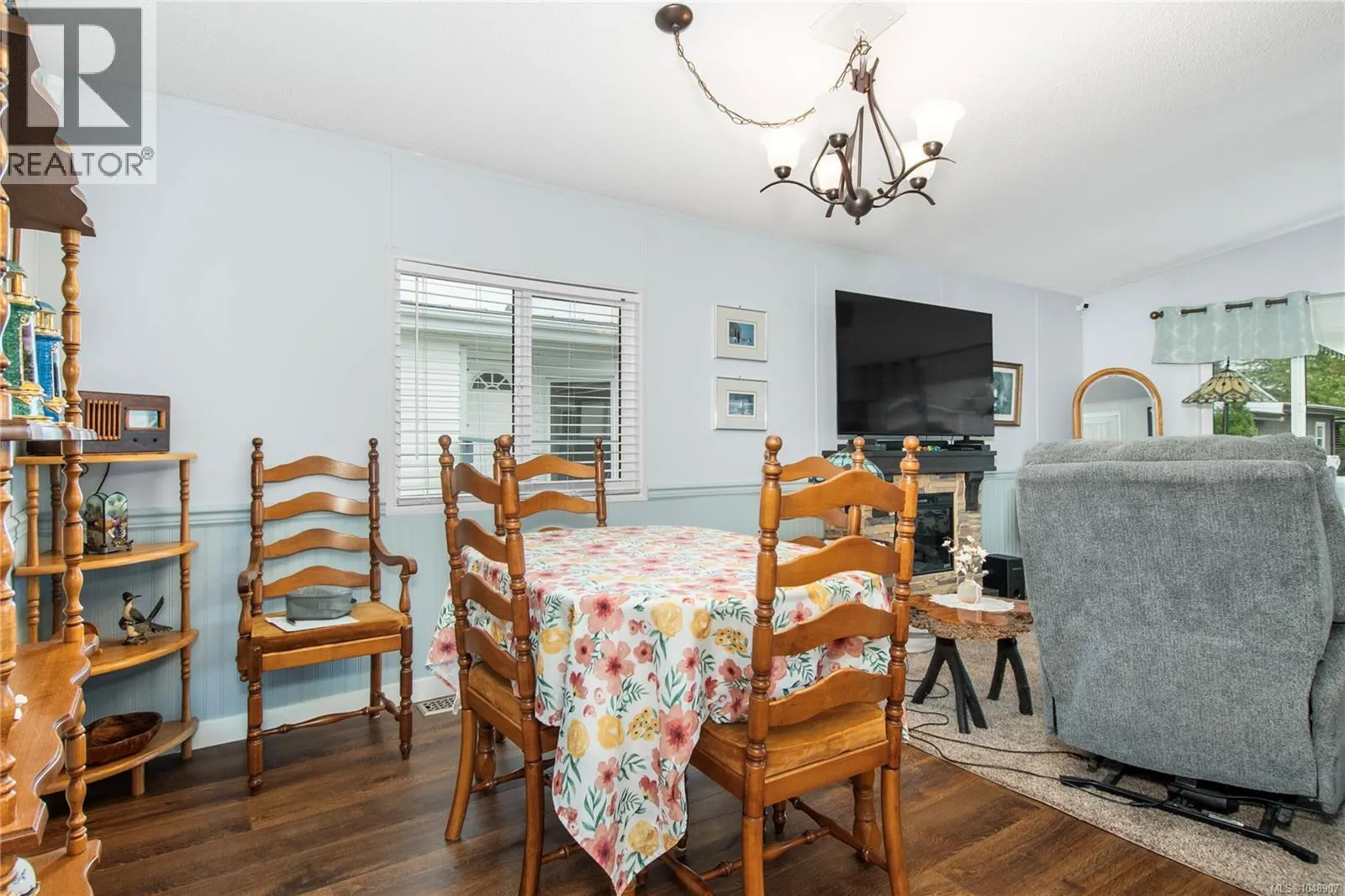 15 1451 Perkins Rd
