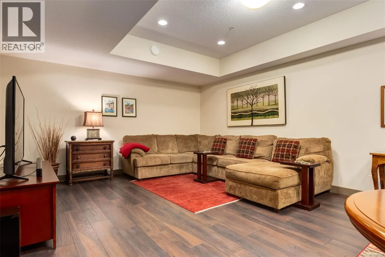 102 5418 Jacobs Lane