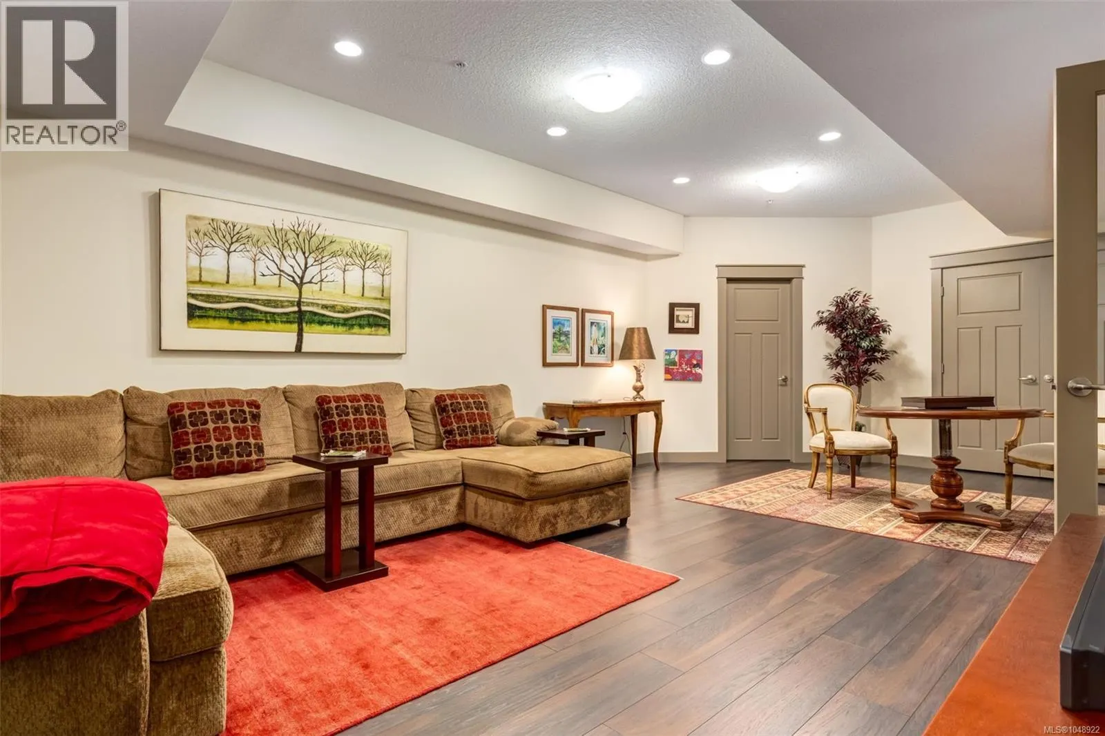 102 5418 Jacobs Lane