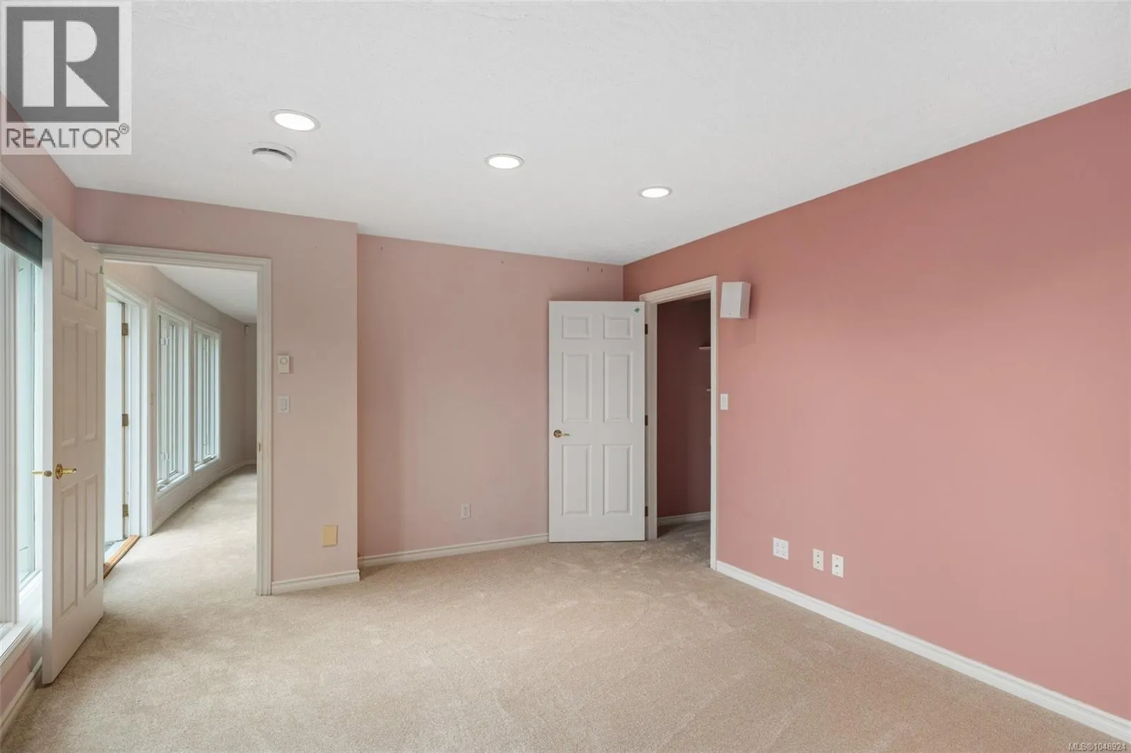 558 Wilderness Pl