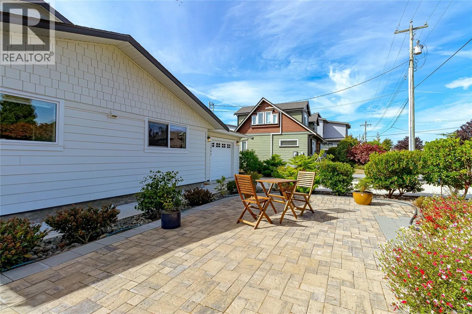 2485 Orchard Ave