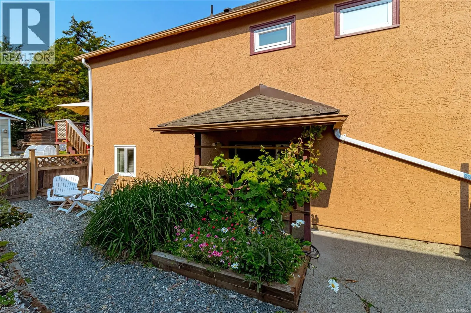 367 Vincent Ave