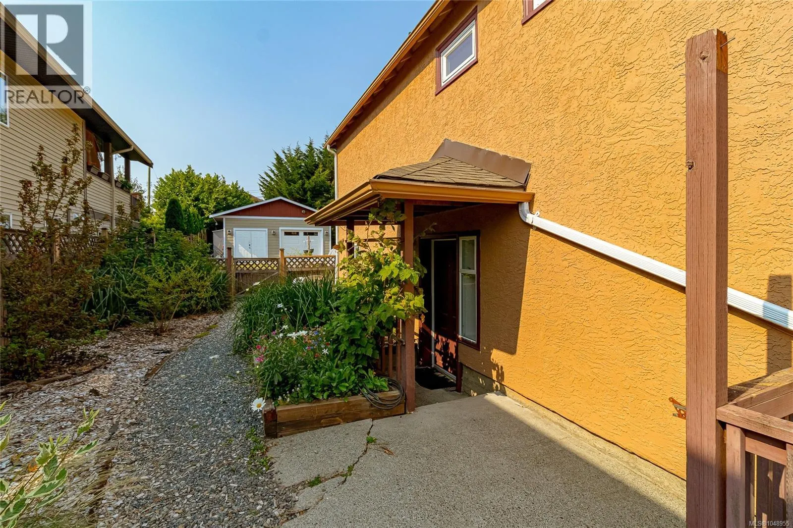 367 Vincent Ave