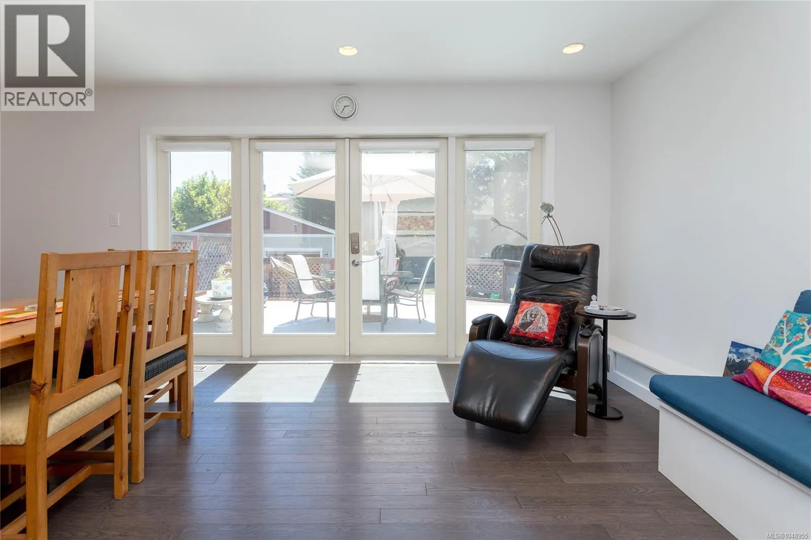 367 Vincent Ave
