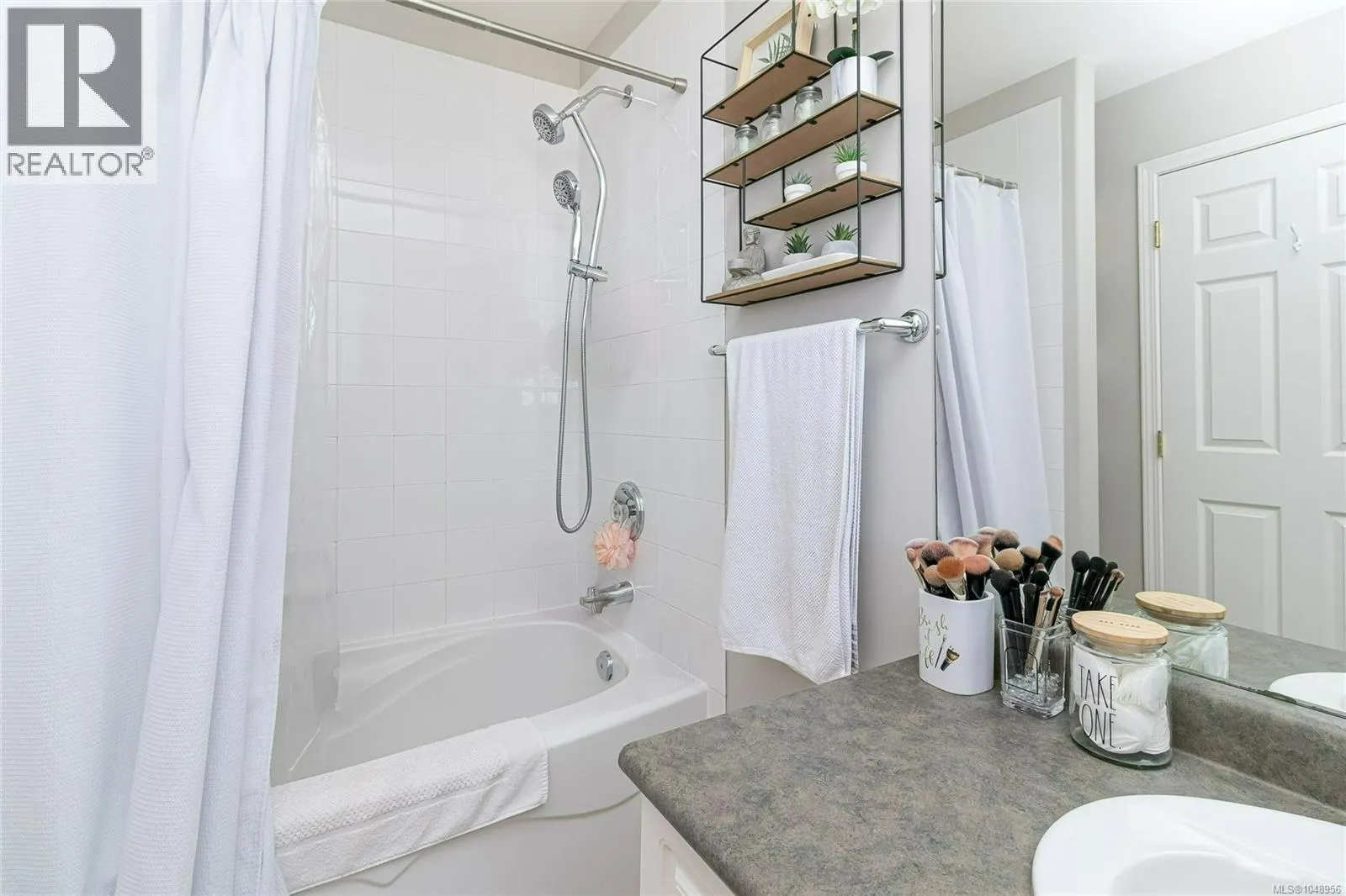 2486 Skedans Rd