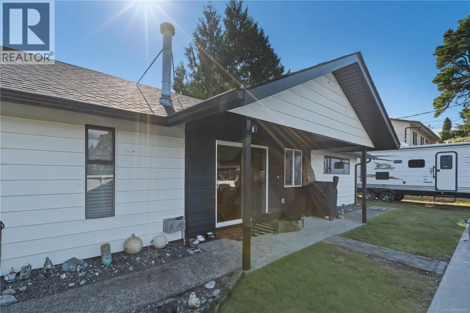 1626 Larch Rd
