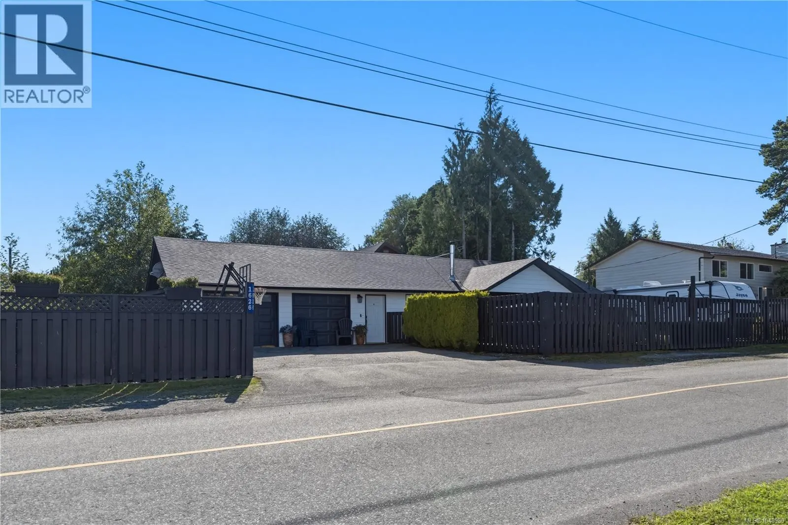 1626 Larch Rd