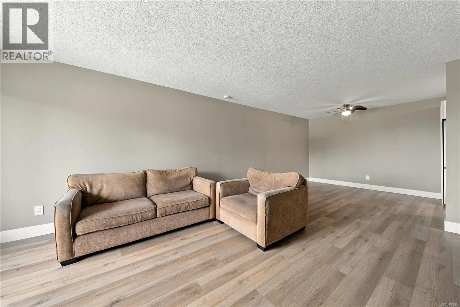 313 3270 Ross Rd