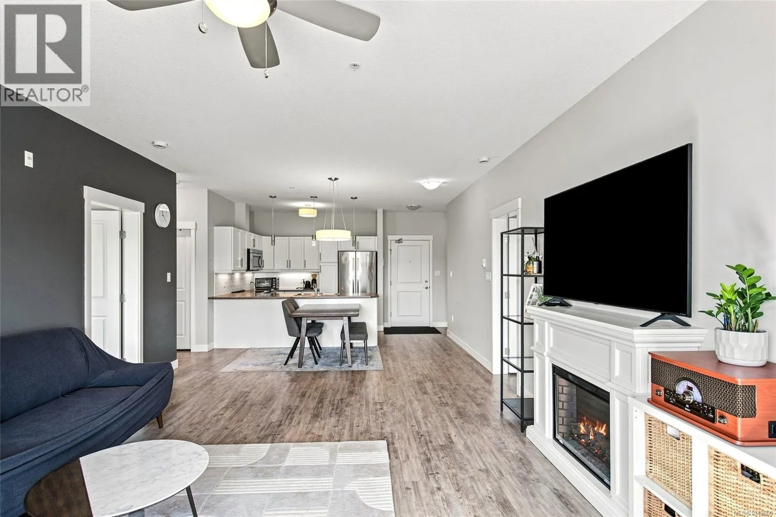 402 1900 Tulsa Rd