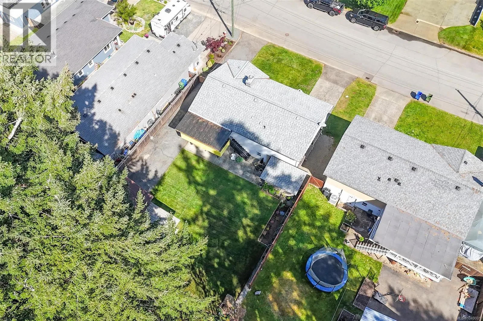 3950 Dunsmuir St