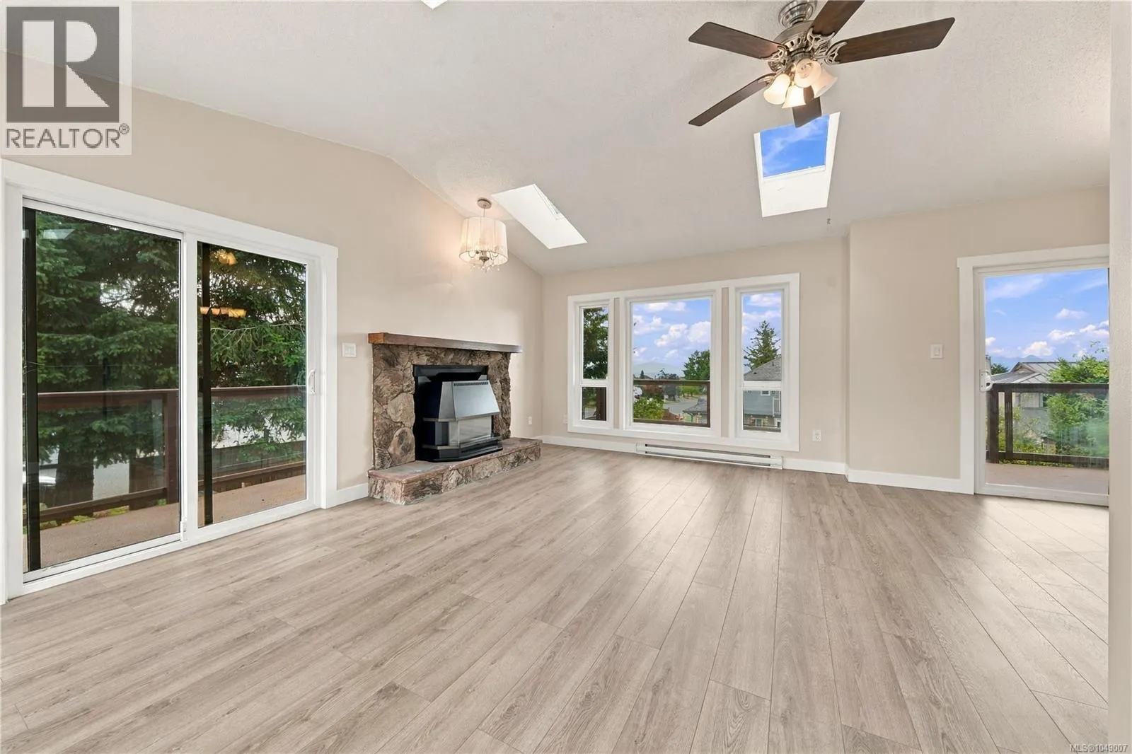 200 Kingfisher Pl