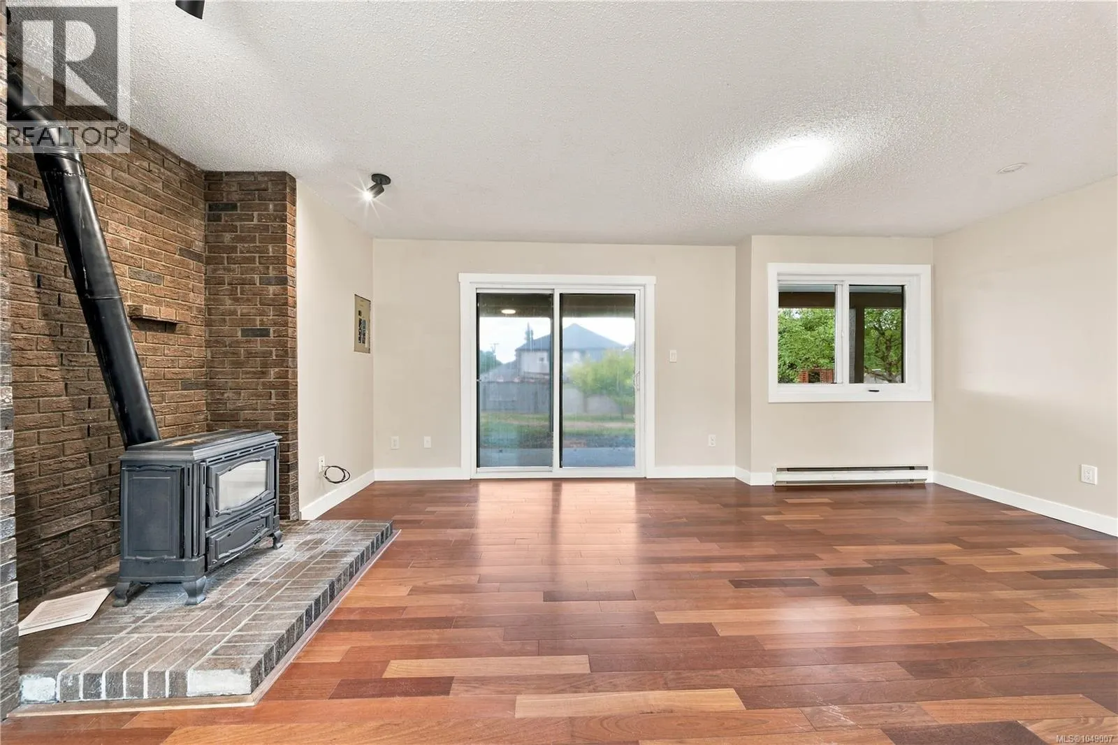 200 Kingfisher Pl