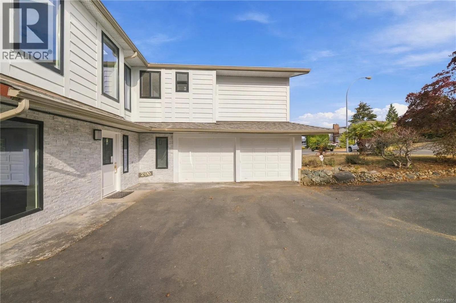 200 Kingfisher Pl