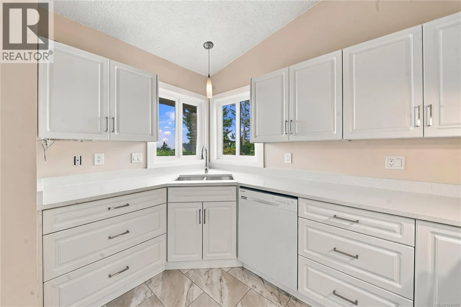 200 Kingfisher Pl