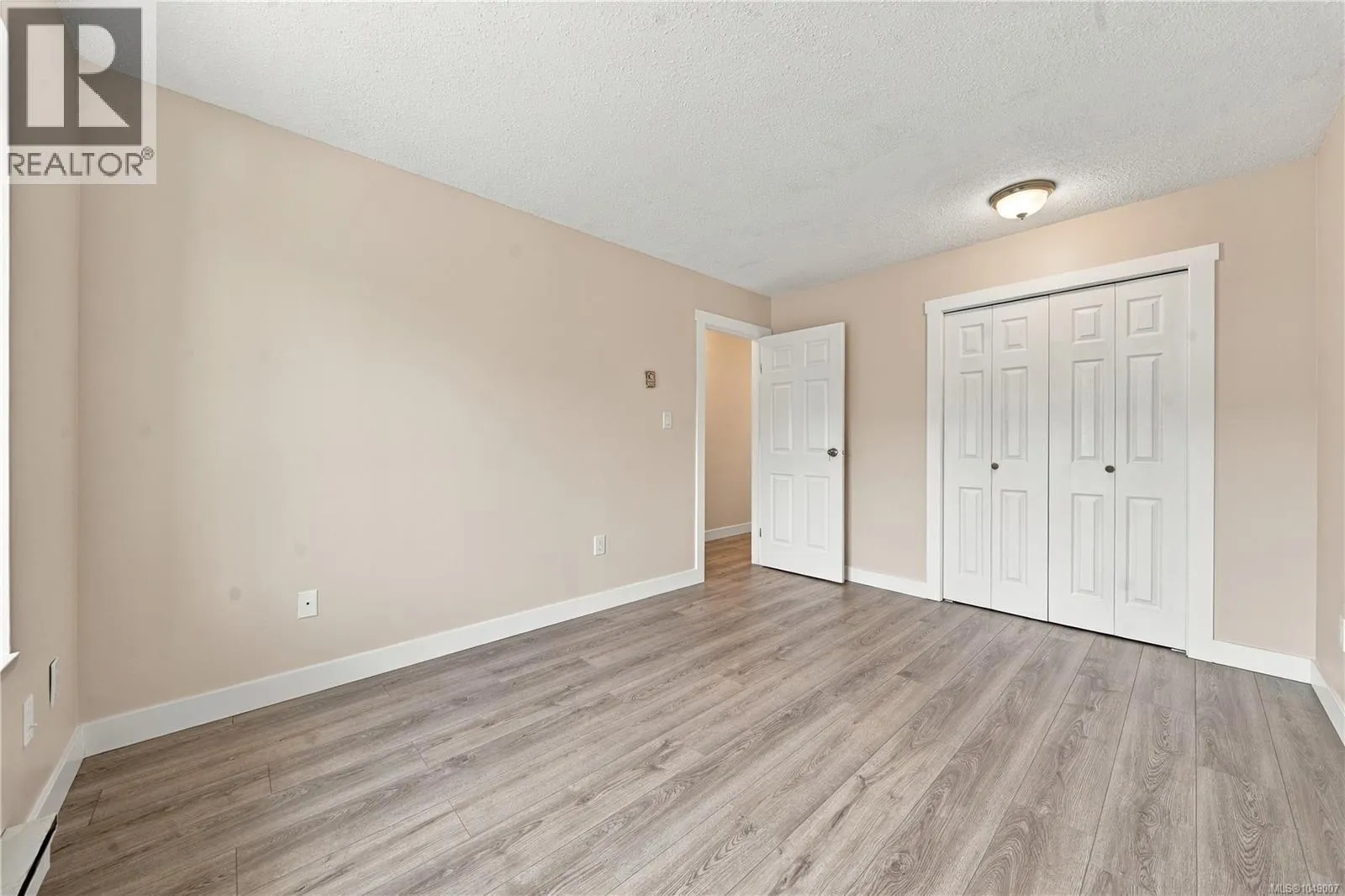 200 Kingfisher Pl
