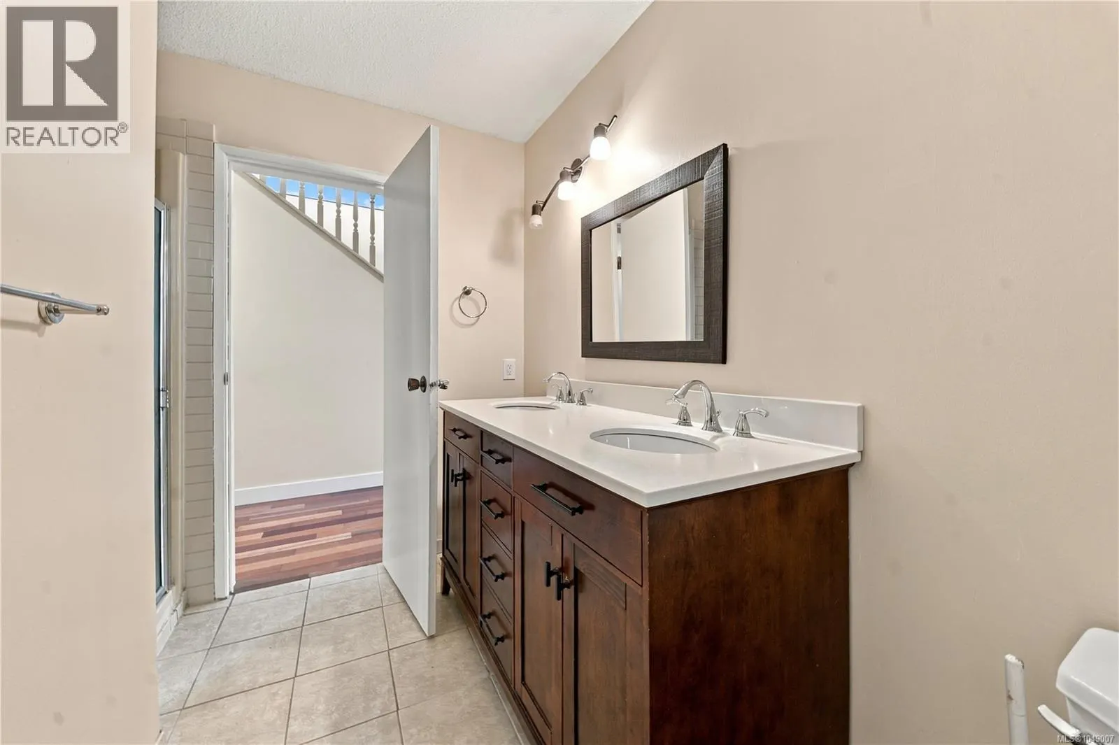 200 Kingfisher Pl