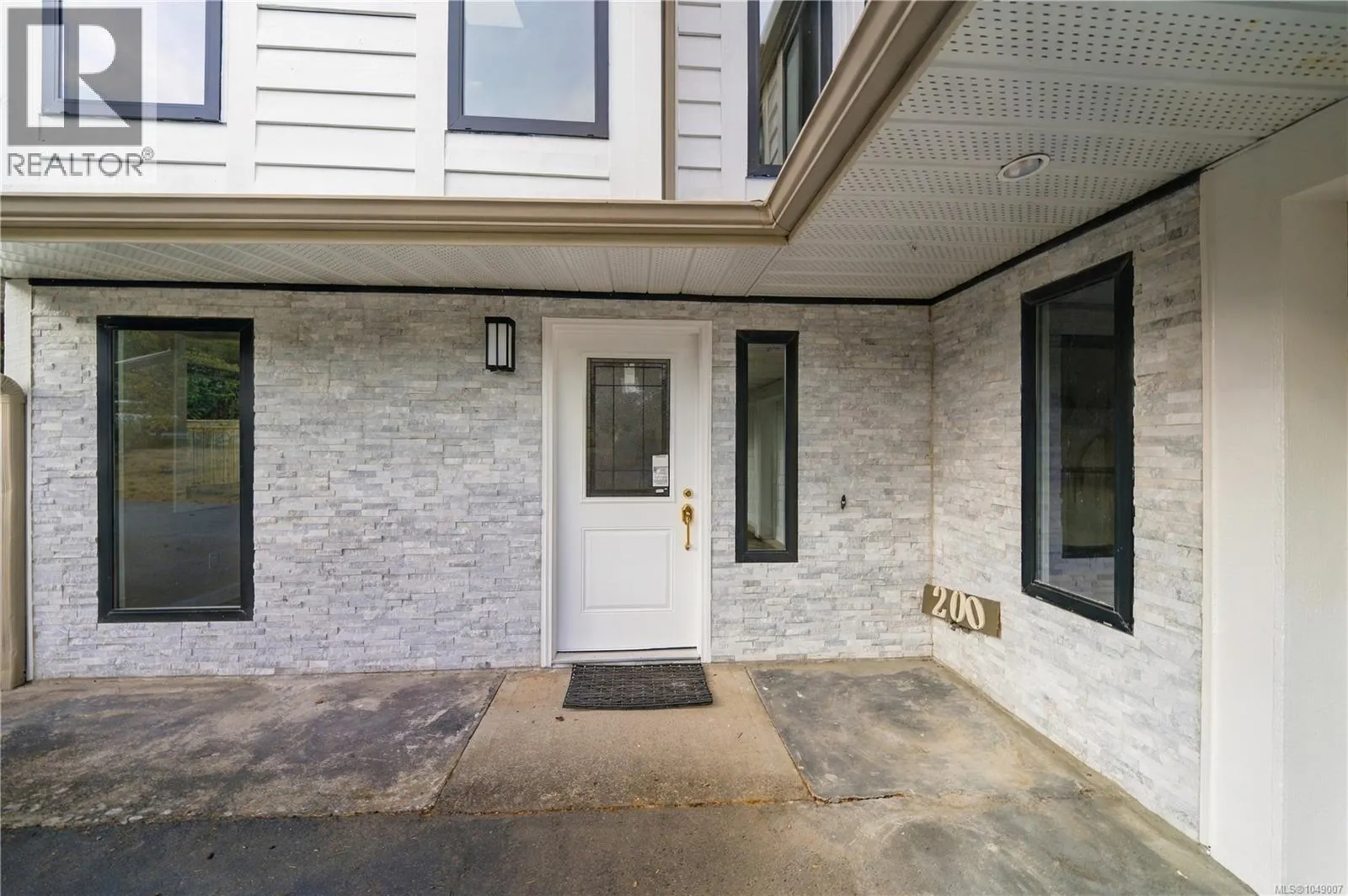 200 Kingfisher Pl