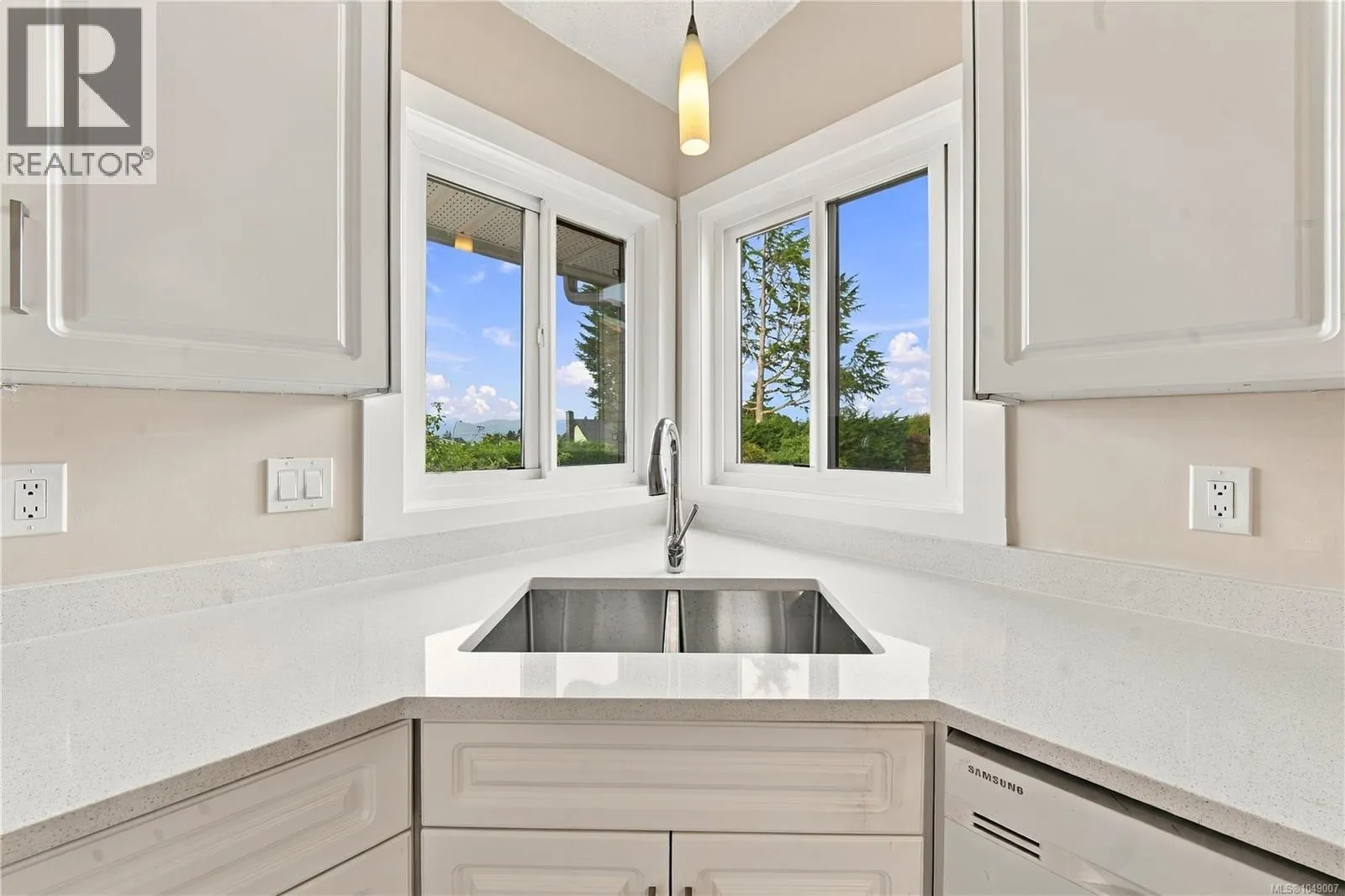 200 Kingfisher Pl