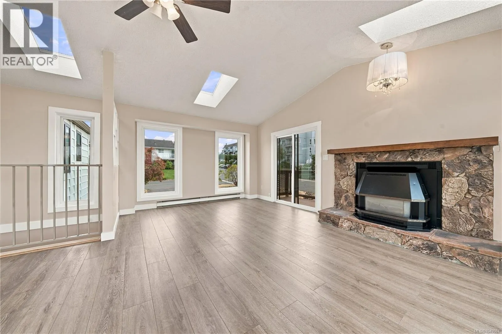 200 Kingfisher Pl