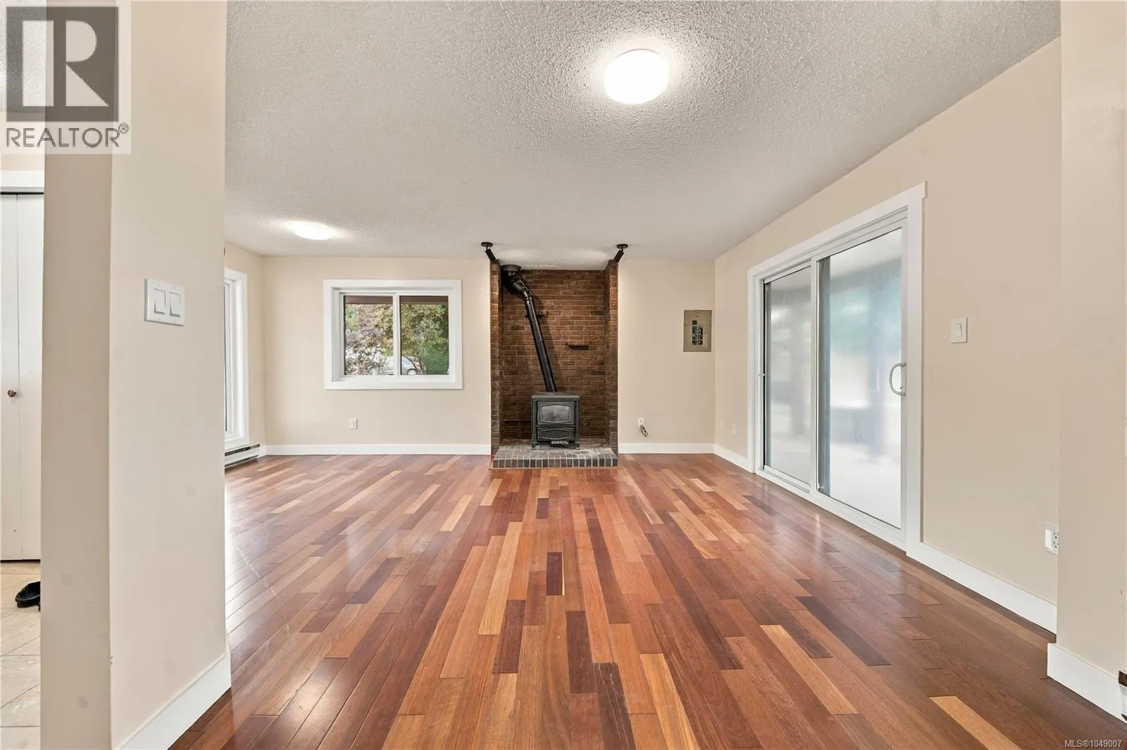 200 Kingfisher Pl