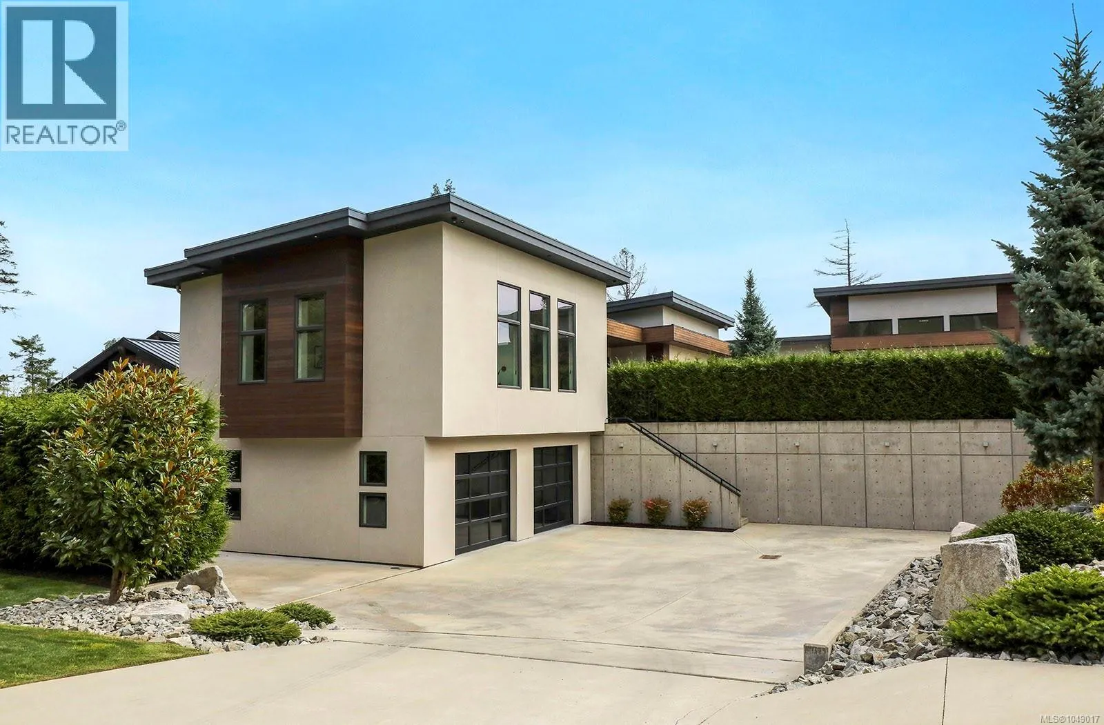 1724 Oak Leaf Dr