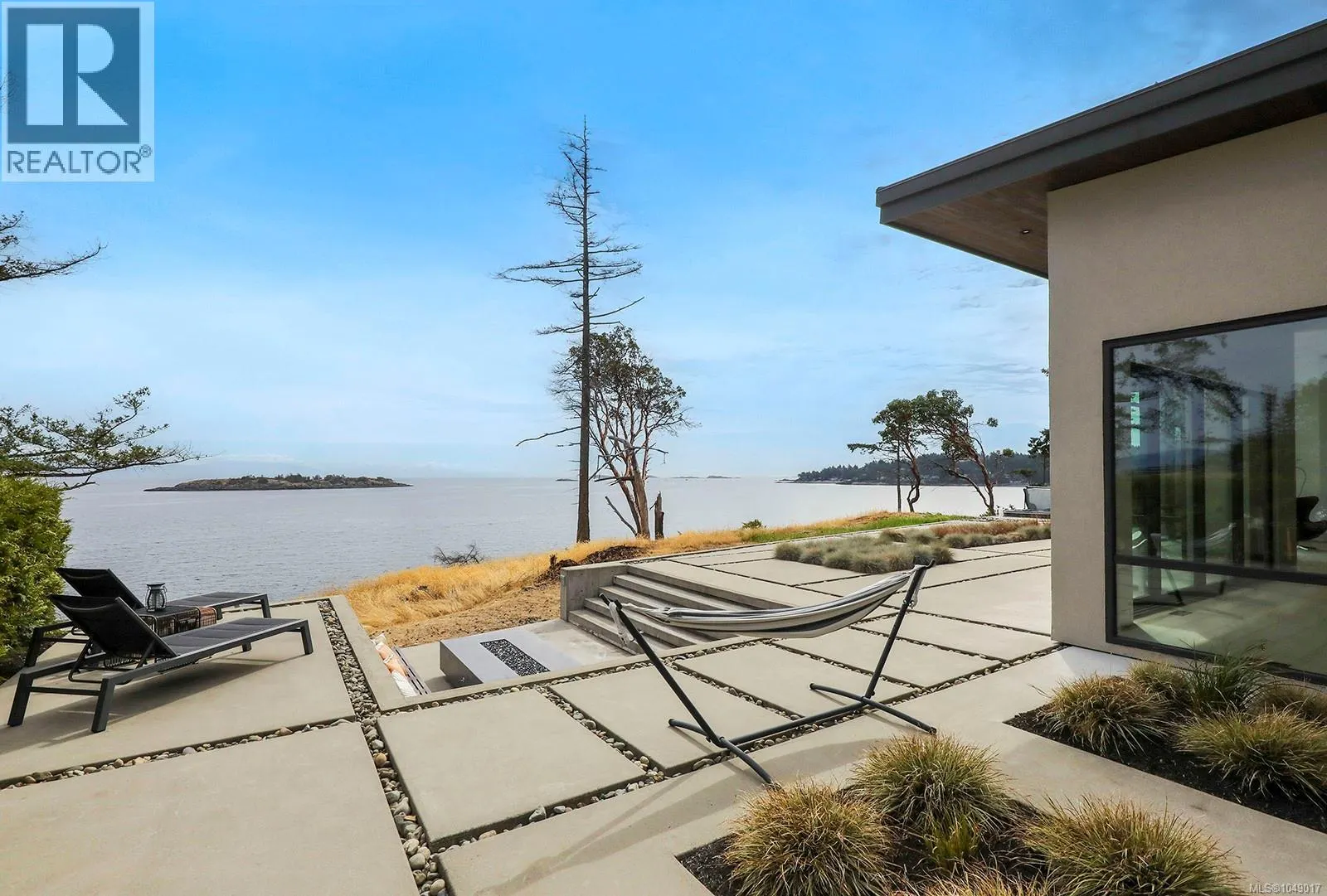 1724 Oak Leaf Dr