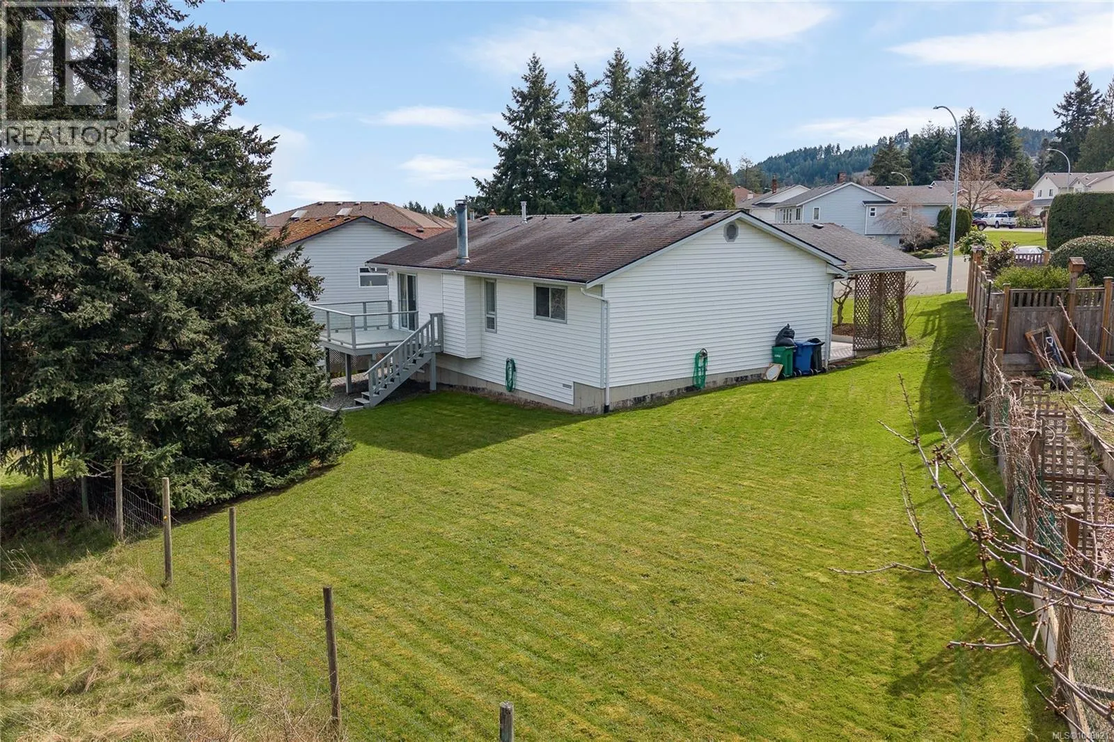 125 Sylvan Pl