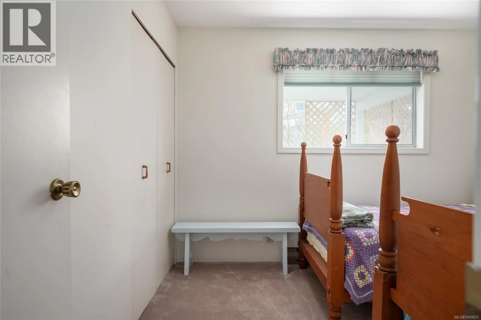 125 Sylvan Pl