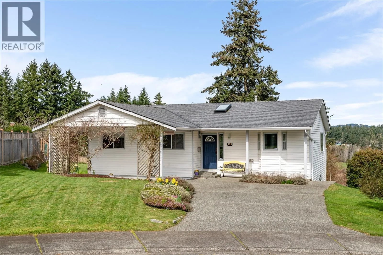 125 Sylvan Pl