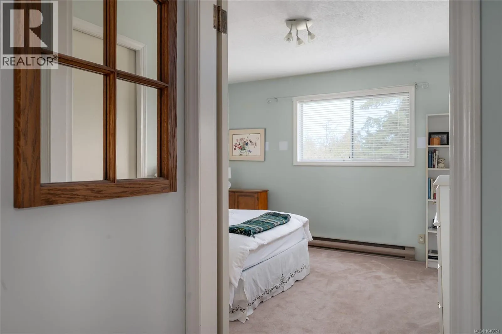 125 Sylvan Pl