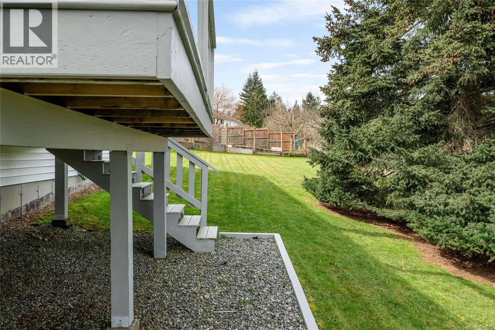 125 Sylvan Pl