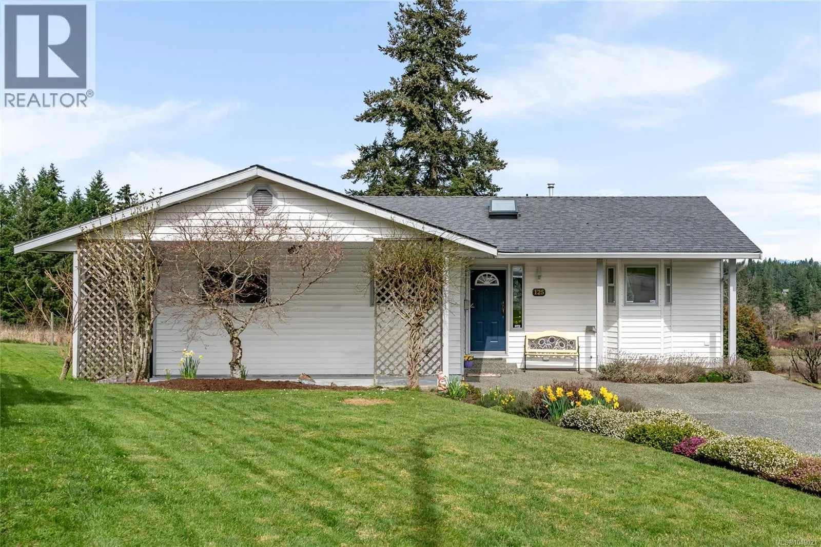 125 Sylvan Pl