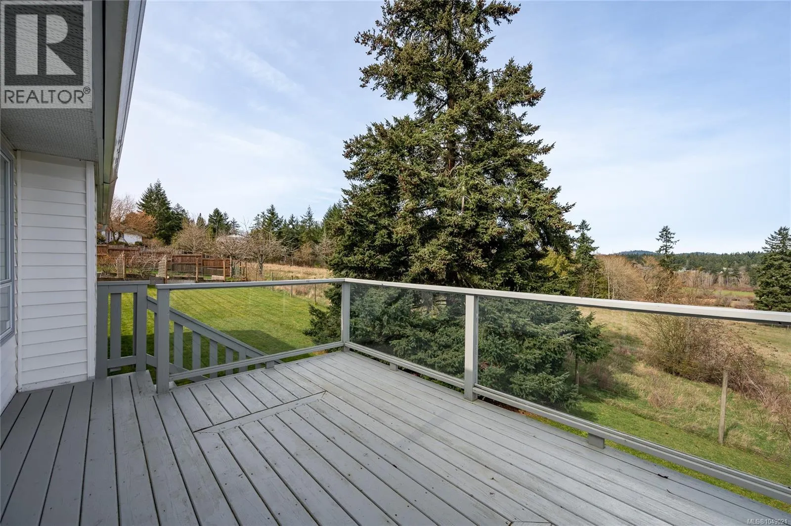 125 Sylvan Pl