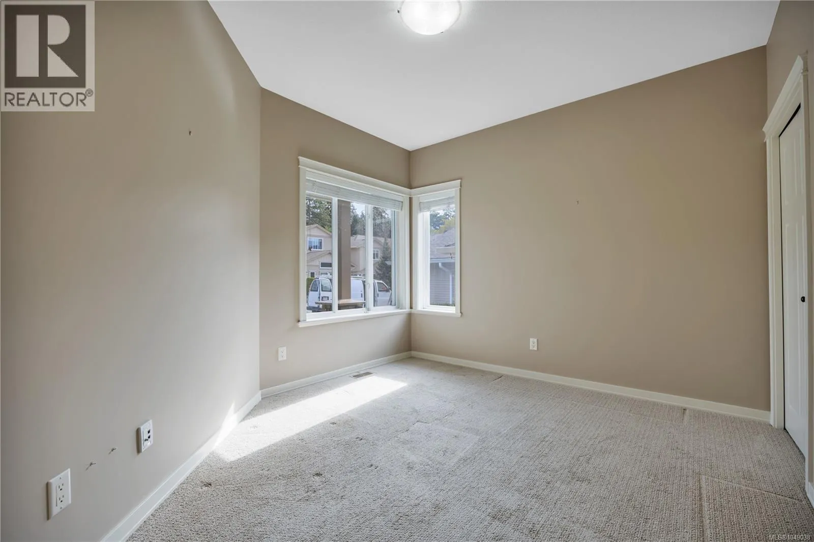 101 6245 PLEASANT RIDGE Pl
